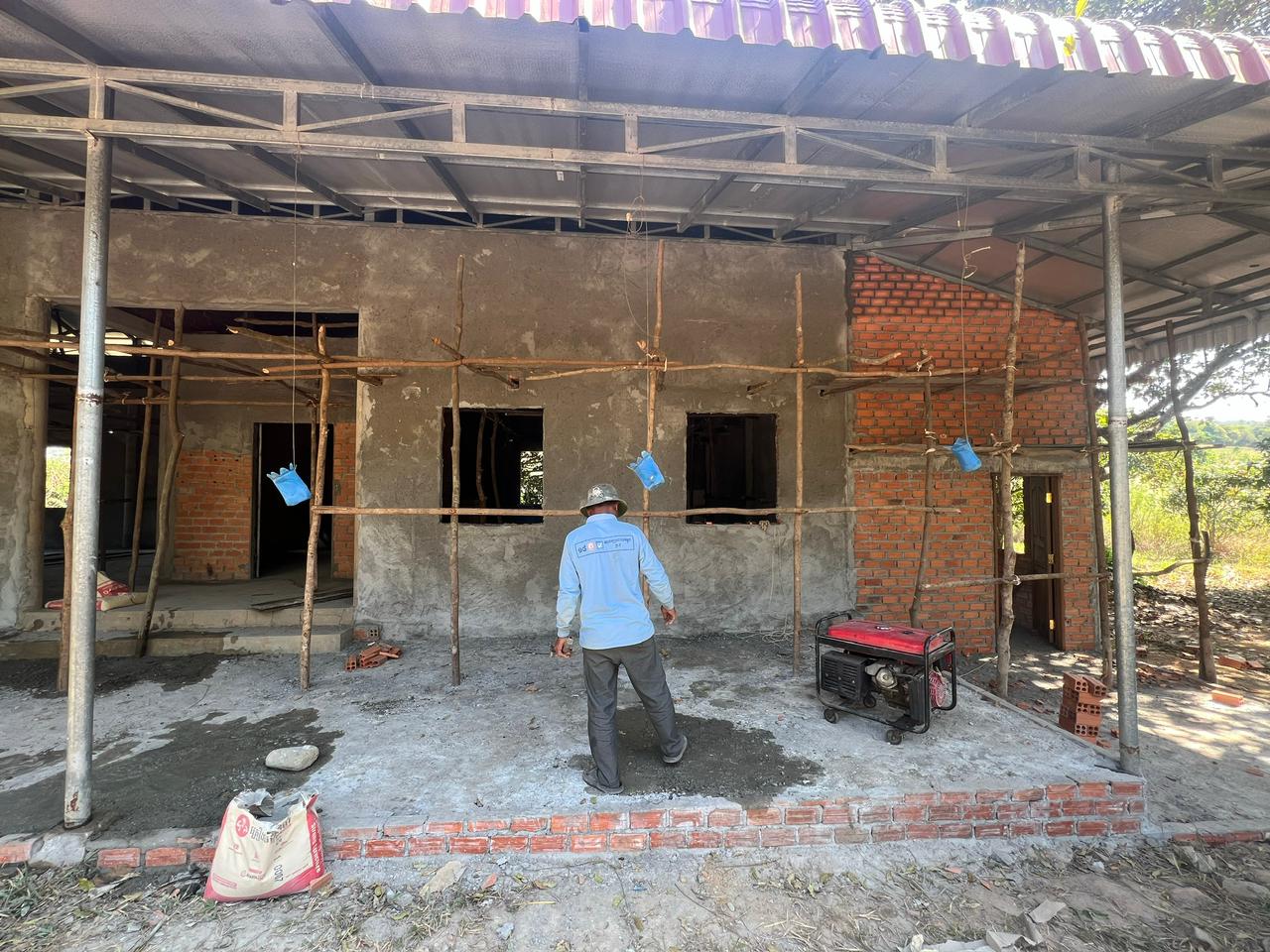 Bouw Beetje Beter school in Kampot vordert